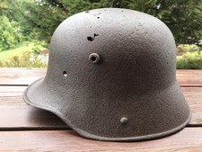 Casque Allemand modèle 1916 ww1 impacté