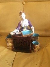 Tabatière  "la vendeuse de