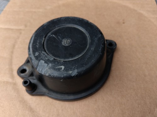 Chapeau couvercle carburateur - couvercle,