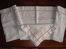 Ancienne parure lit bébé en