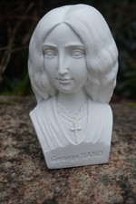 RE0479 FIGURINE STATUETTE REPRODUCTION ECRIVAIN  BUSTE GEORGE SAND ROMANCIERE