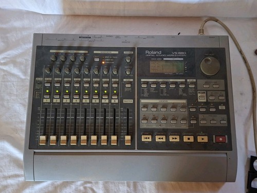 Roland 880 station studio - roland,