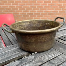 Petite bassine en laiton