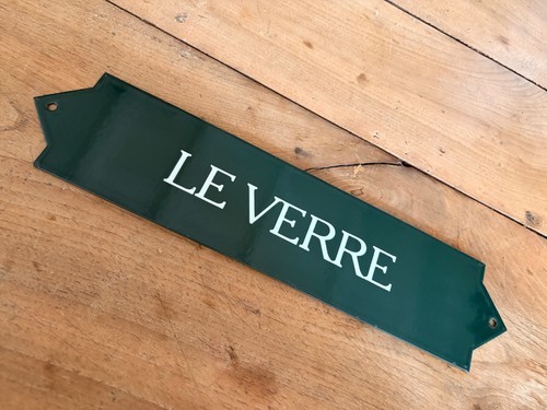 Rare plaque émaillée le - -,
