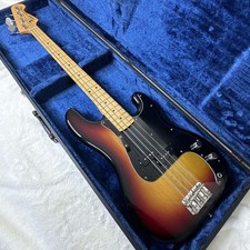 Guitare basse électrique