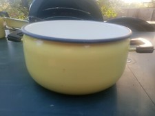 AUBECQ Yellow Enamel Metal Pot 1950 - Bakelite Handles - Diam 18 cm High 17 