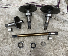 Kubota GR2100 & GR2110 Transmission Axle Gear Shafts, connecting shaft+