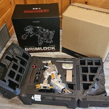 Robosen Auto-Converting Grimlock + Optimus G1-84 1984.G1 Robot Transformer