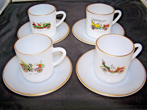 Service café 1970 arcopal - ,