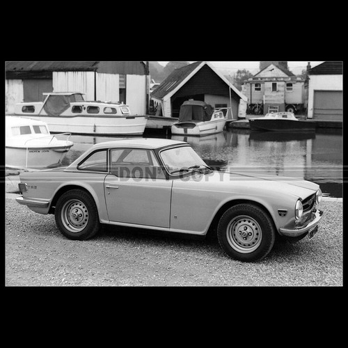 Photo 015973 triumph - a.015973, tr6