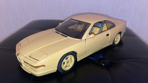 Bmw 850i 1991 revell - 1/18,