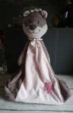 Peluche doudou range couches