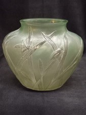 VINTAGE PHOENIX CONSOLIDATED  ART DECO ART GLASS GRASSHOPPER  KATYDID VASE 1930