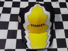 Casquette Carl Edwards #19 NASCAR Neuve Noire Blanche Jaune Stanley Tools