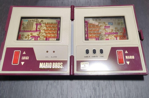 Nintendo game and watch - &,