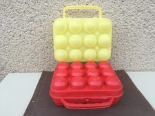 2 anciennes boîtes à oeufs