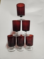 LOT DE 6 PETITS VERRES A PIED
