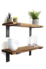 Étagères rustiques anciennes