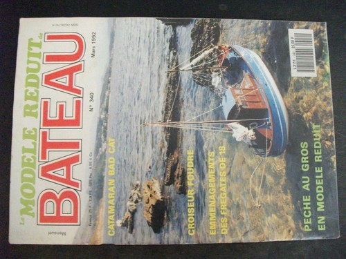 Modèle réduit bateau - **,