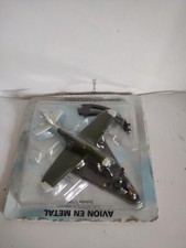 AVION DE COMBAT METAL   -