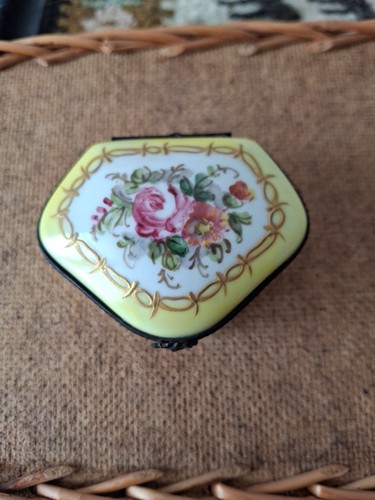 Boite porcelaine ancienne - porcelaine,
