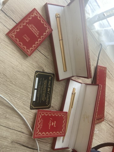 Ensemble must cartier - must,