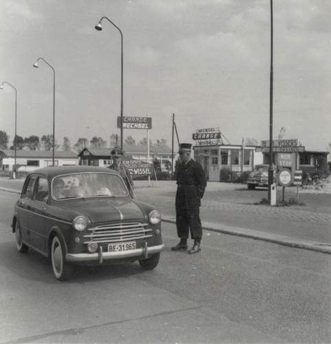 G842 fiat 1100 suisse douane - g842, suisse.