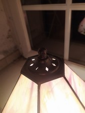 lampe fer forgé. vitraux. art deco parfait etat.