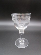 Verre a liqueur ancien en