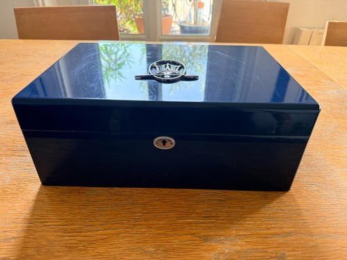 Humidor maserati cave à - humidor,