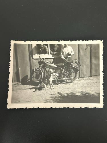 Photo moto ancienne - photo,