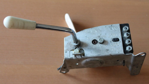 Commodo clignotant axo 12v - en,