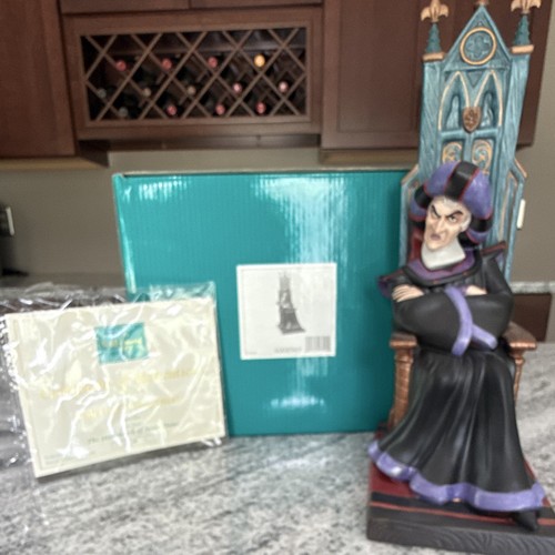 Wdcc frollo throne figurine - wdcc,
