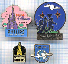 Lot de Pin's PHILIPS et EURODISNEY / Chateau / Belle et le Clochard Lady Tramp