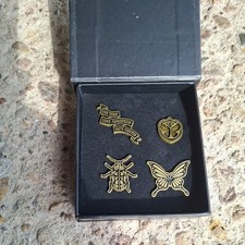 Pins Tomorrowland