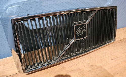 Volvo 240 grille - volvo, de