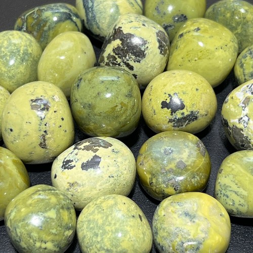Green serpentine tumbled - serpentine,