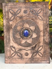 Journal ancien en cuir pierre