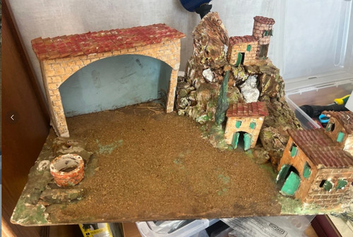 Ancienne creche vide - ancienne,