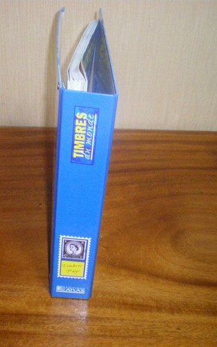 Timbres monde classeur - timbres,
