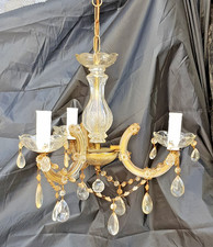 lustre a  pampilles en verre made ITALIE suspension a 3 branches  chandelier
