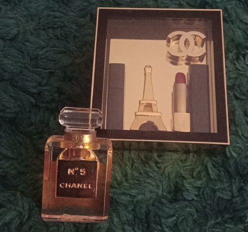 Deux broche chanel bijoux - broche, chanel/bijoux