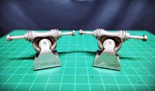 Classic! ~ 1970's Era / Gullwing Phoenix / Skateboard Trucks!