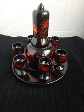 service a saké en bois laqué