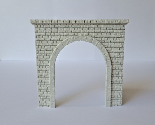 Entrée de tunnel - de,