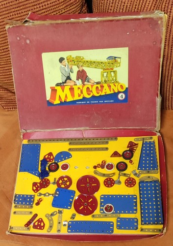 Boite meccano quasiment - boite,