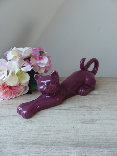 Statue chat rouge - rouge, joueur