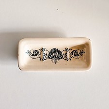 Antique comb/soap holder - Georgette Longchamp