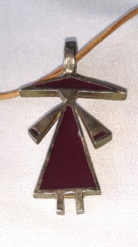 Collier pendentif signé - , biche
