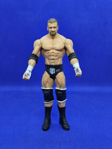 Triple wwe wrestling - h,